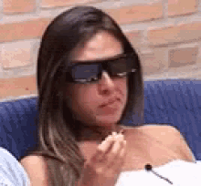1045078094_gifnivole.gif.774c90f1fe494f4af480a5eed3971806.gif
