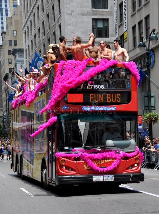 nyc-gay-pride-parade-fun-bus-20101936.thumb.jpg.f725bda65888af6fdc5e14fd941e84c4.jpg